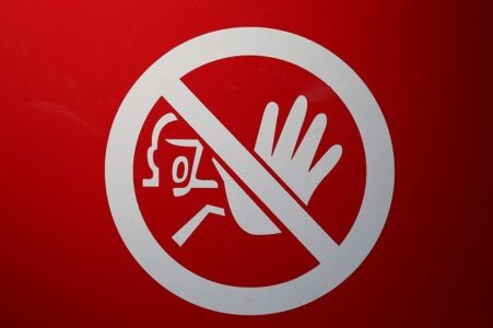 アクセス禁止